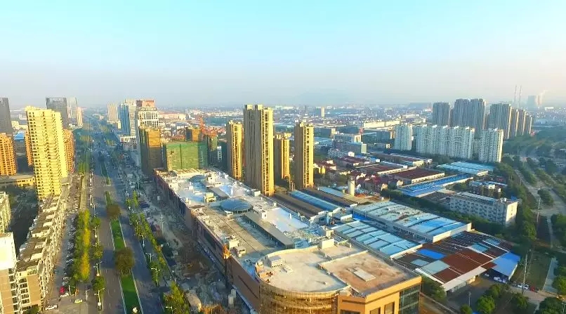 前11月，，，，全县高端装备制造业完成产值103亿，，，，实现较快生长